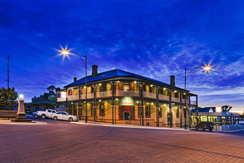 Thinking of Selling Your Motel - Coast to Coast